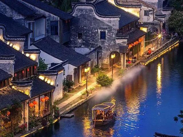 小艾比摄影家